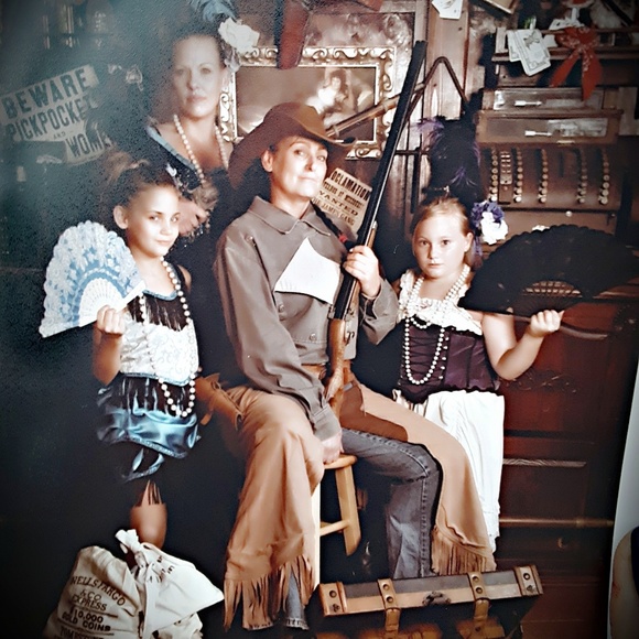 Meet your Posher, Heather - Picture 4 of 8